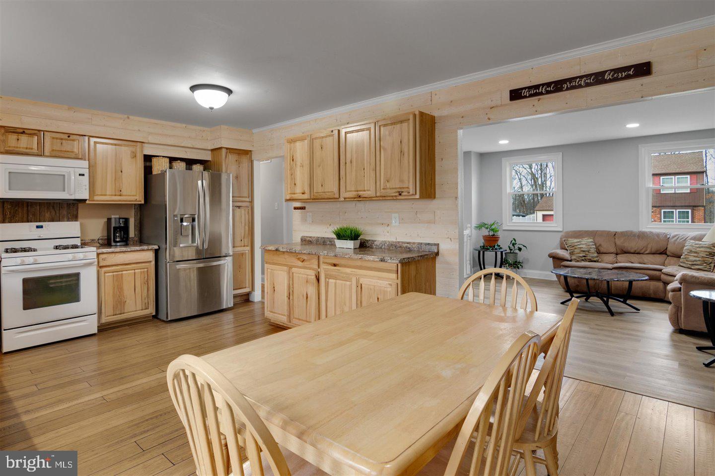 2 Roanoke Road Clementon, NJ 08021 - Photo 12 of 43 Kitchen/Dining Room