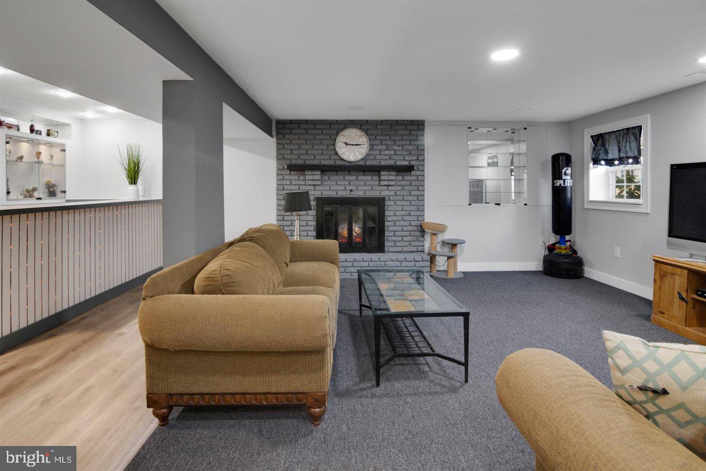 2 Roanoke Road Clementon, NJ 08021 - Photo 27 of 43 Family Room