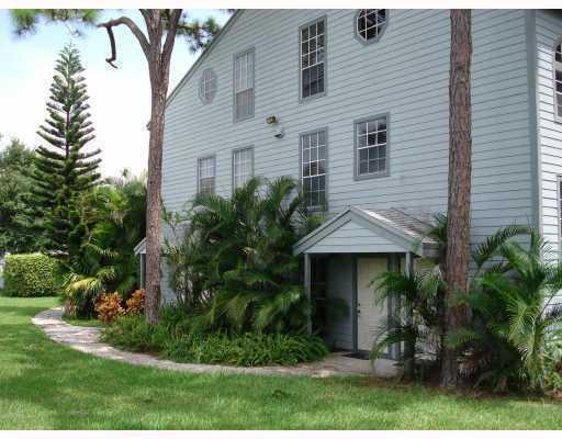 5079 Heatherhill Lane, Unit 70 Boca Raton, FL 33486 - Photo 3 of 26 FRONT AREA