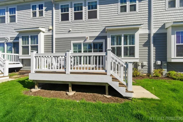 $619,900 | 614 Riverbank Drive, Geneva, IL 60134