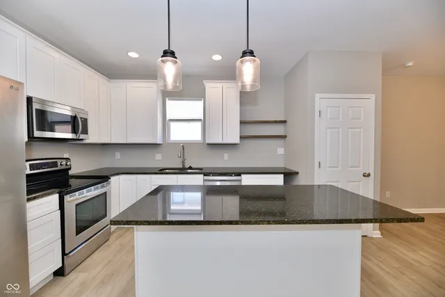 $1,500 | 1338 Barth Avenue, Indianapolis, IN 46203