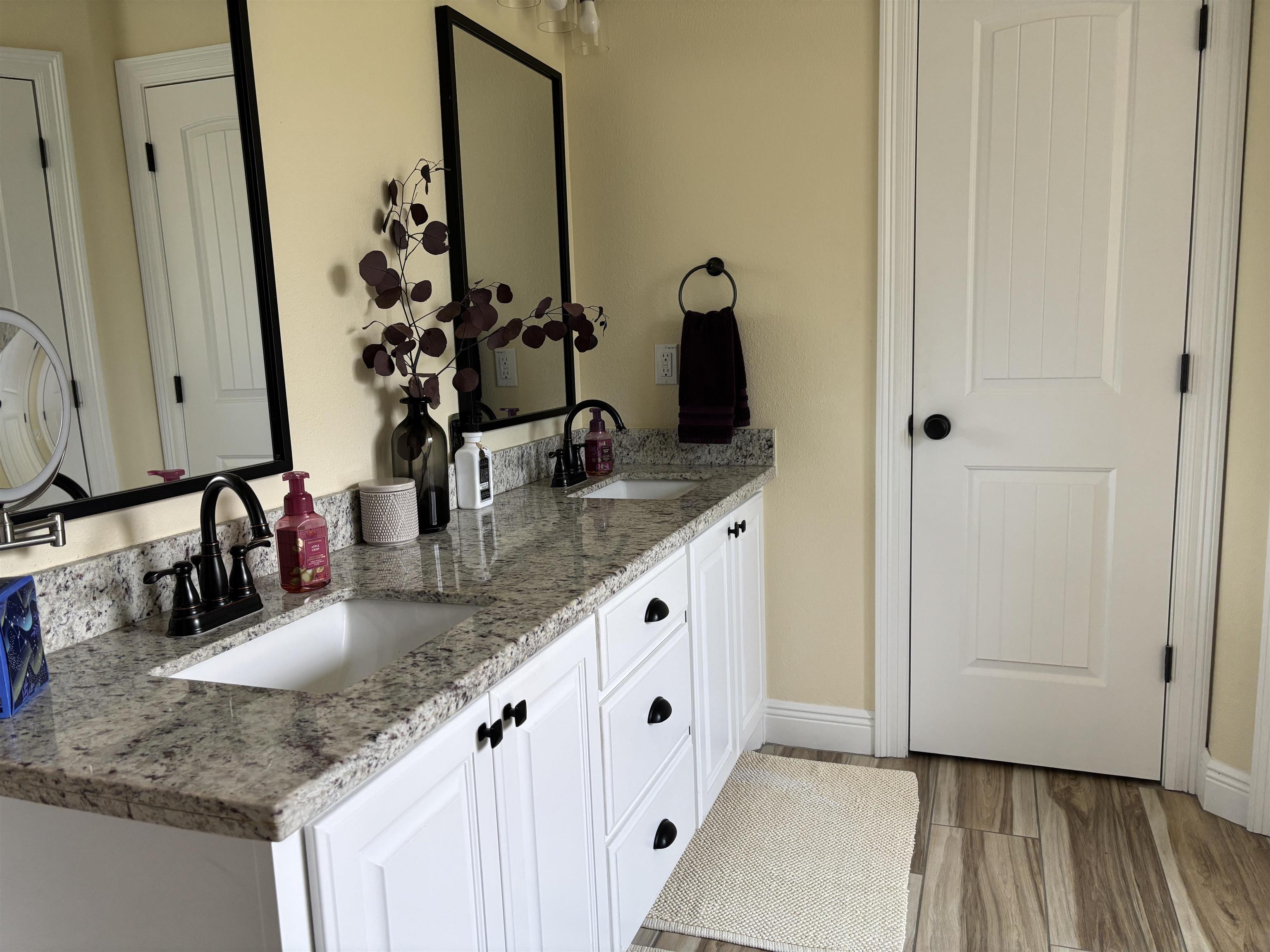 5569 Hogaboom Road Groves, TX 77619 - Photo 20 of 26