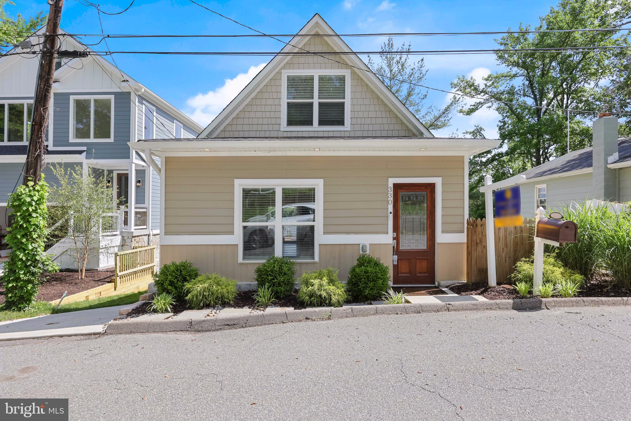 330 Arbutus Drive Edgewater, MD 21037 - Photo 3 of 39