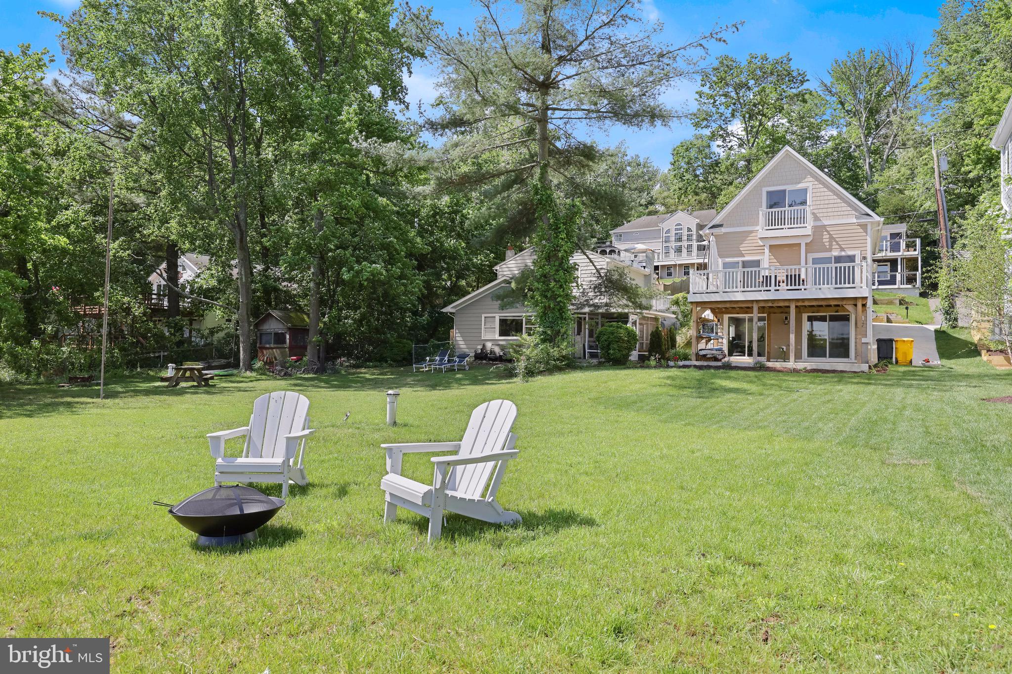 330 Arbutus Drive Edgewater, MD 21037 - Photo 4 of 39 Beautiful Views