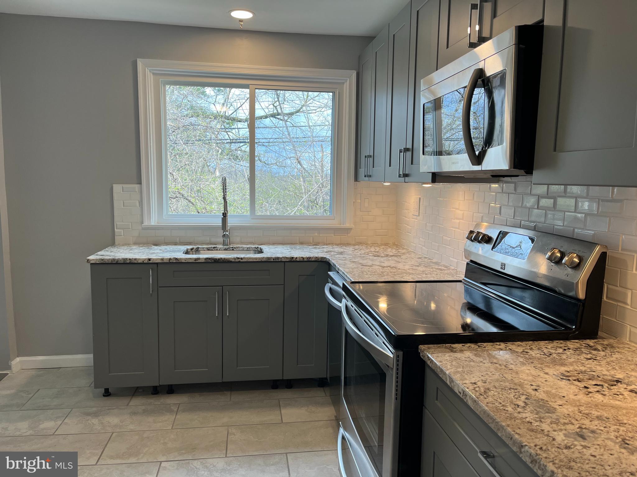 1405 Cromwell Road Glenside, PA 19038 - Photo 9 of 40 Gallery Image 9