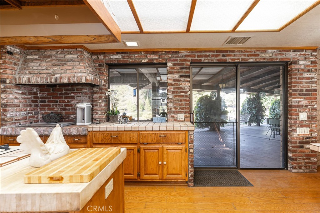 15283 Apple Valley Road Apple Valley, CA 92307 - Photo 10 of 53