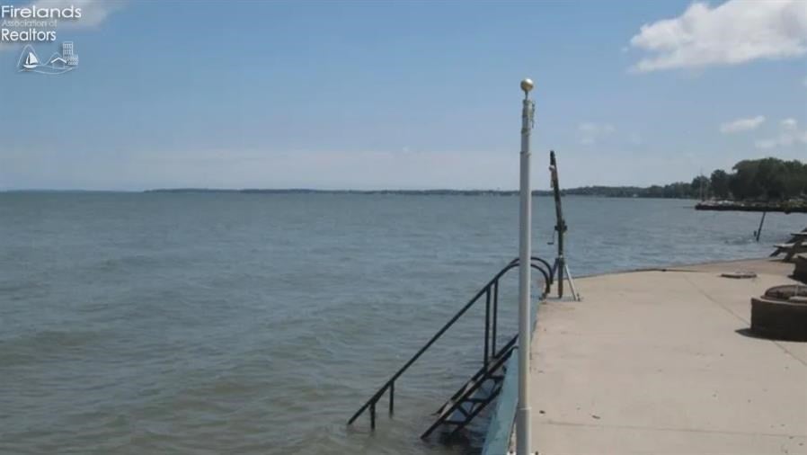 2227 East Sand Road Port Clinton, OH 43452 - Photo 15 of 20 Gallery Image 15