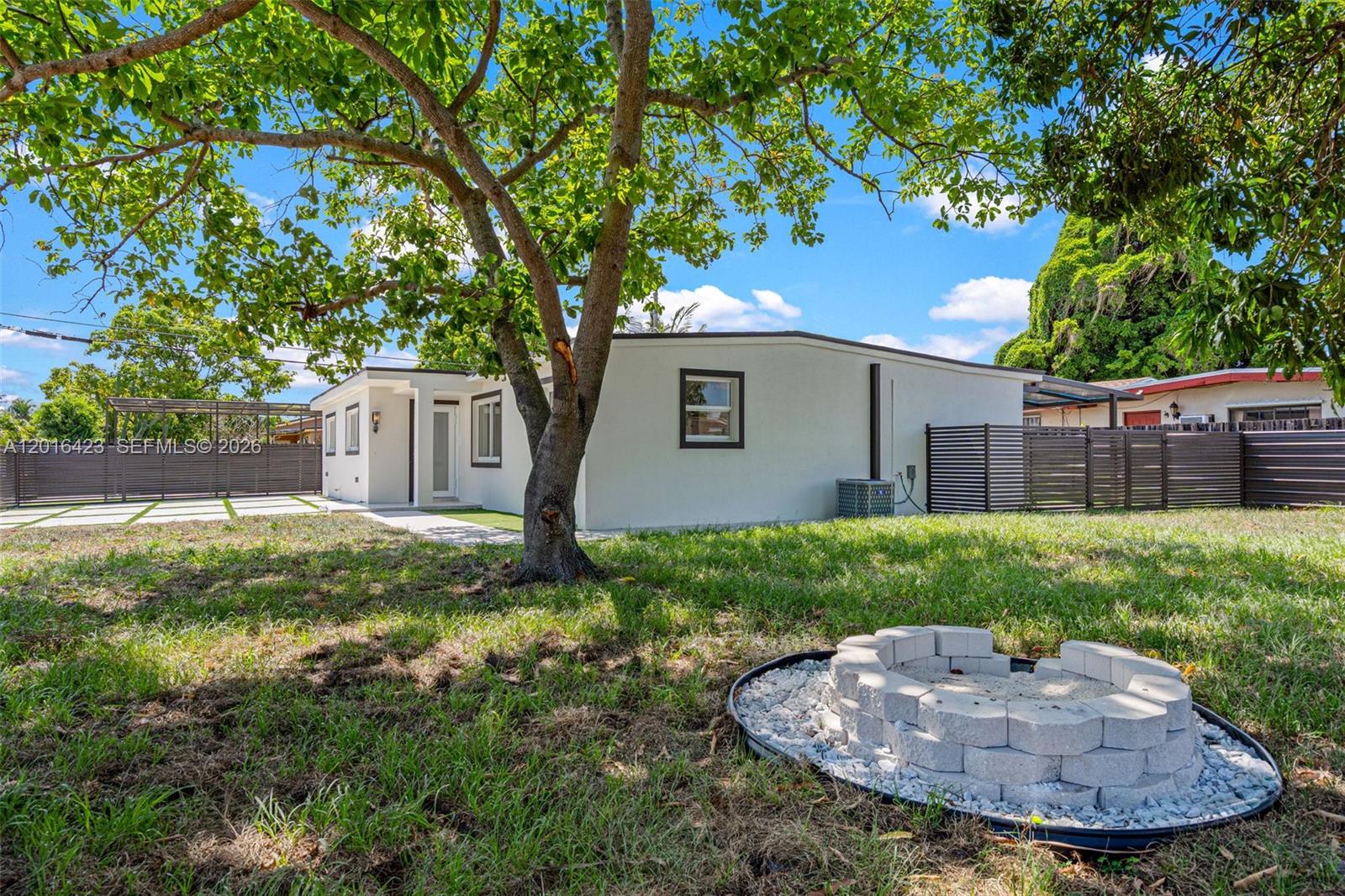 4170 Southwest 99th Avenue Miami, FL 33165 - Photo 25 of 27