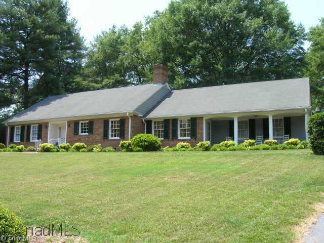 2810 Montclair Road Winston-Salem, NC 27106 - Photo 1 of 9 Exterior Front. Front view