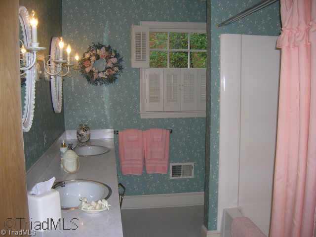 2810 Montclair Road Winston-Salem, NC 27106 - Photo 7 of 9 Other. hall bath