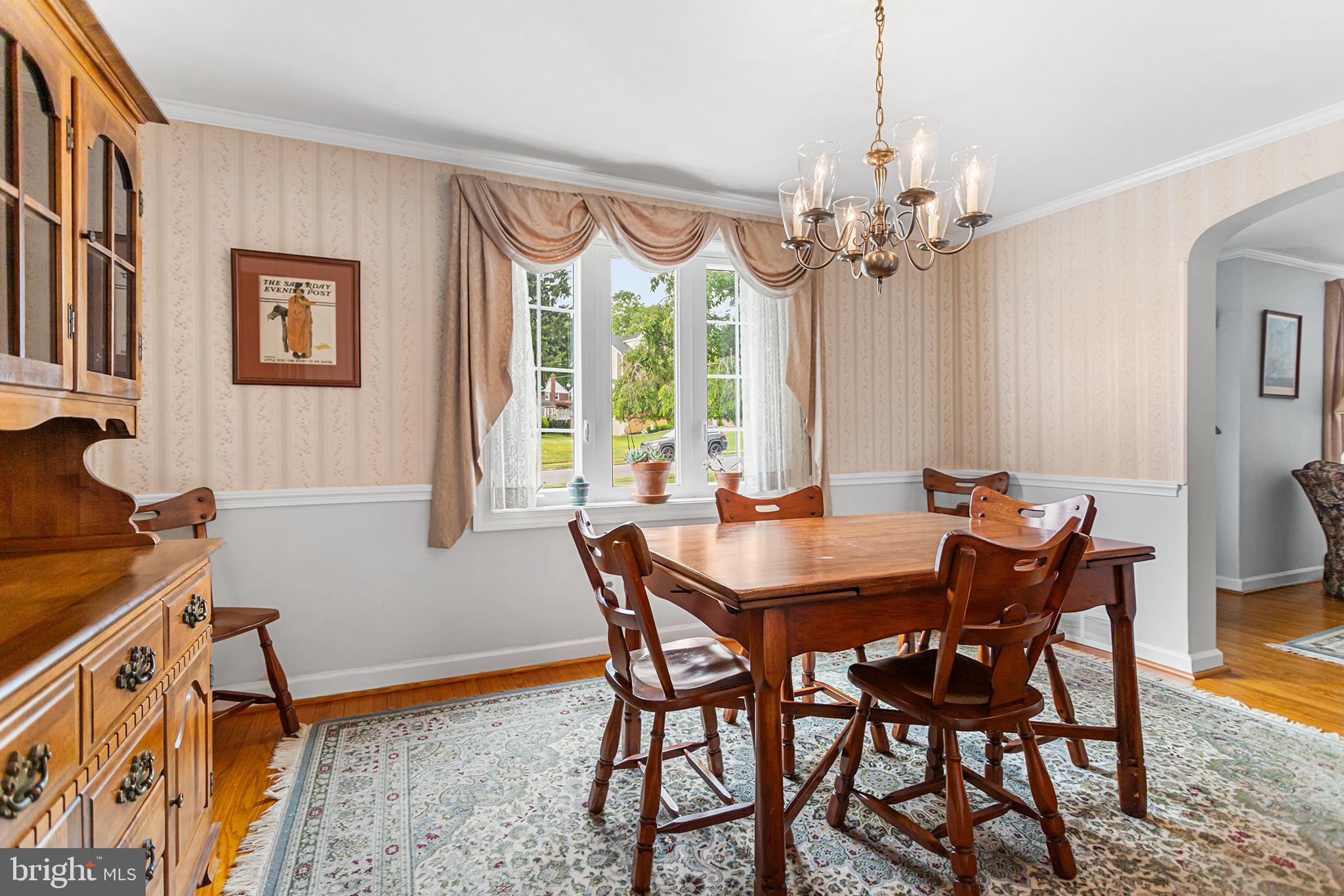 321 Holt Lane Springfield, PA 19064 - Photo 3 of 25