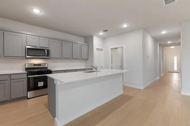 $374,990 | 452 Blackwater Trail, Waxahachie, TX 75165