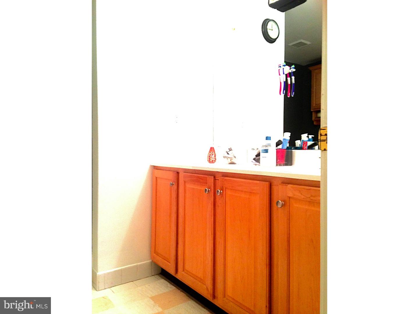 74 Chapel Hill Road Mount Laurel, NJ 08054 - Photo 15 of 25 Gallery Image 15