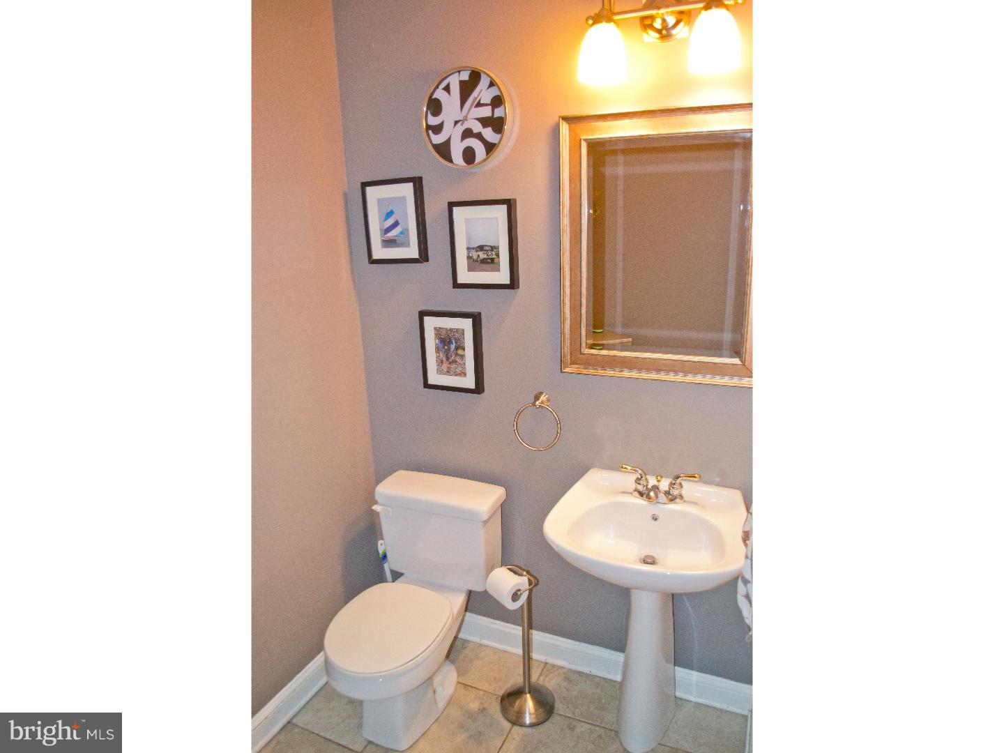 74 Chapel Hill Road Mount Laurel, NJ 08054 - Photo 6 of 25 Gallery Image 6
