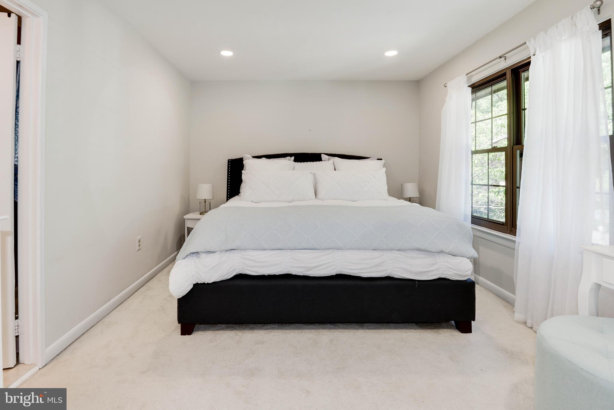 2024 Headlands Circle Reston, VA 20191 - Photo 16 of 50