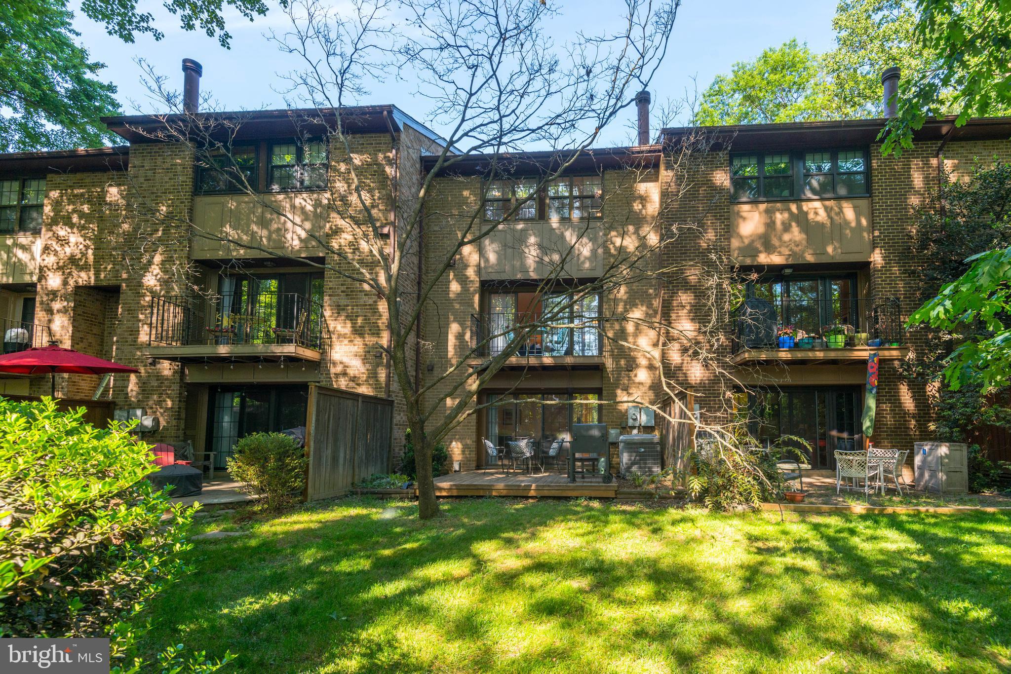 2024 Headlands Circle Reston, VA 20191 - Photo 36 of 50