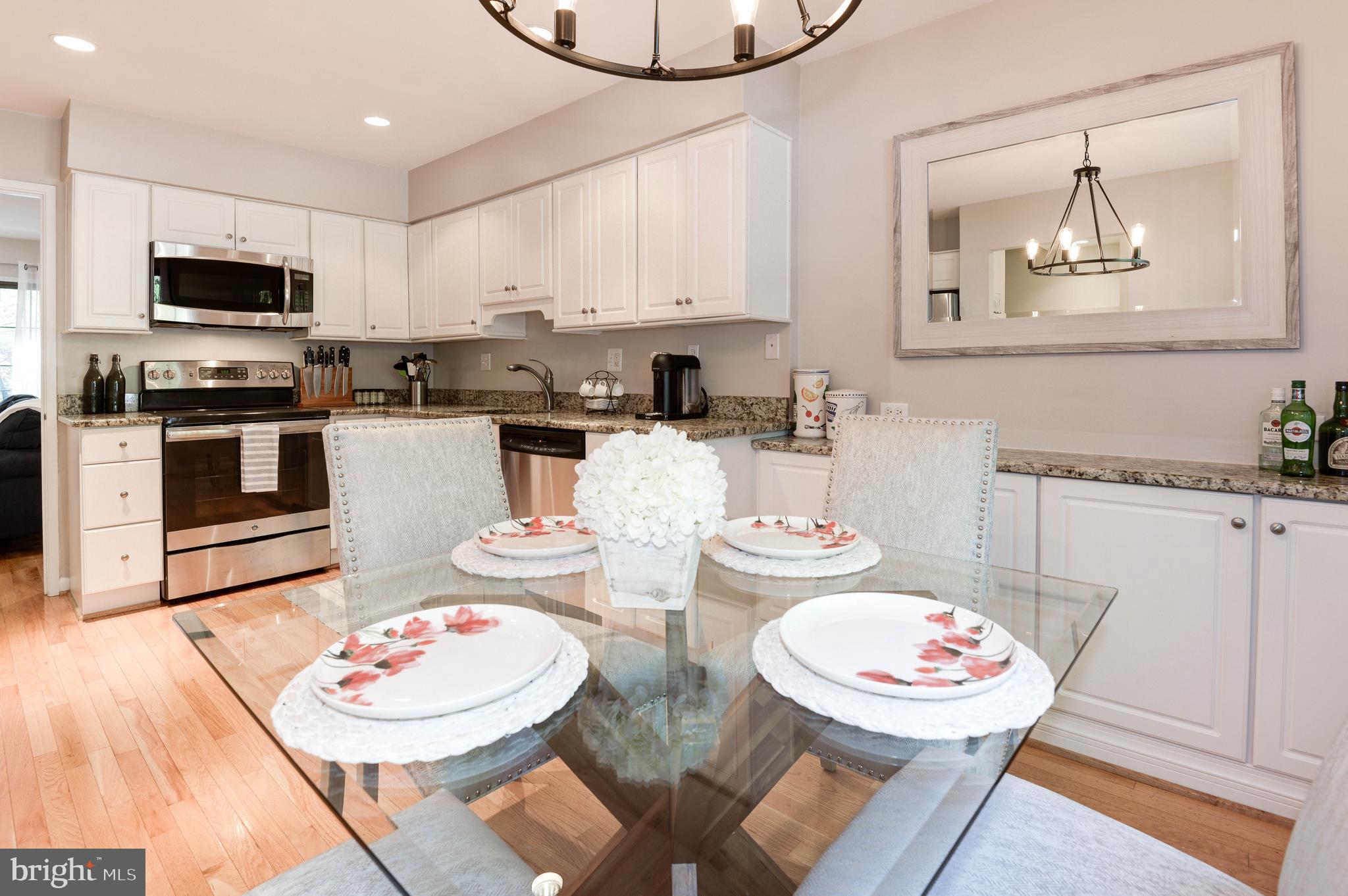 2024 Headlands Circle Reston, VA 20191 - Photo 5 of 50