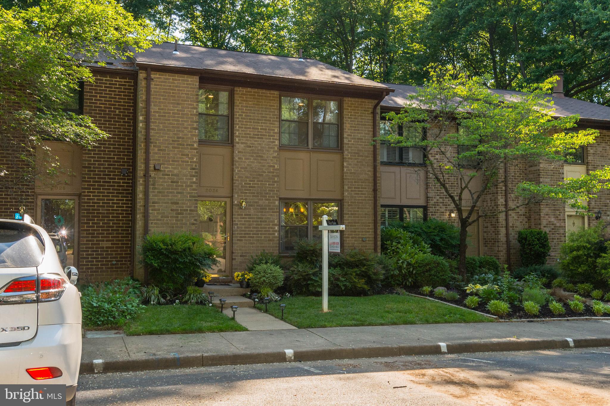 2024 Headlands Circle Reston, VA 20191 - Photo 49 of 50