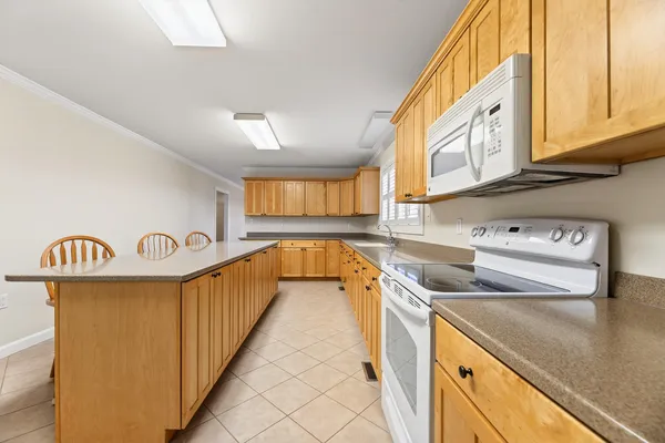 $399,000 | 993 Pickett Level Road, Elloree, SC 29047