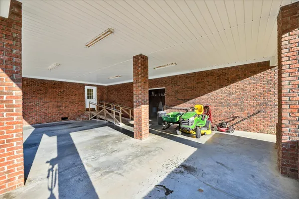 $399,000 | 993 Pickett Level Road, Elloree, SC 29047