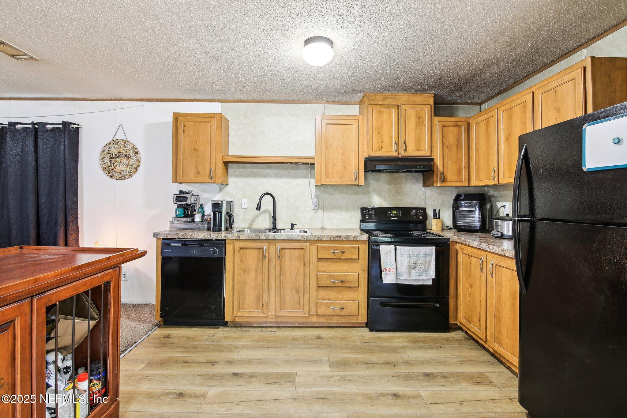 14331 Lyle Road Jacksonville, FL 32218 - Photo 11 of 24 12-web-or-mls-Lyle Rd-2205-012