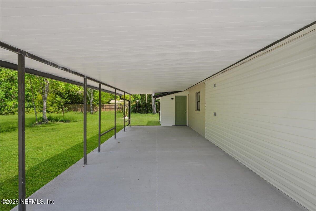 109 Ivey Road San Mateo, FL 32187 - Photo 5 of 29 05-JWLeeMedia6822_1