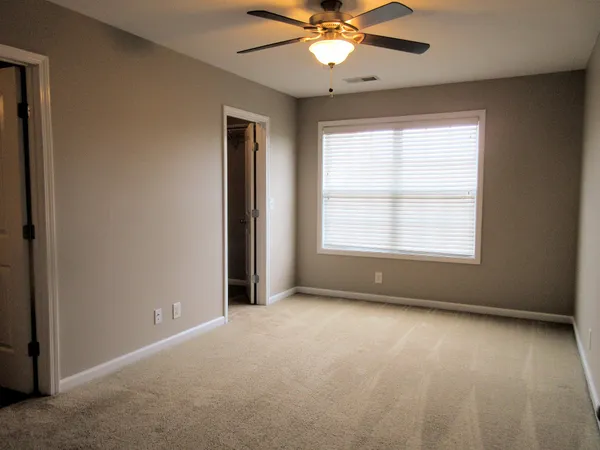 $1,265 | 341 Sam Houston Circle, Clarksville, TN 37040