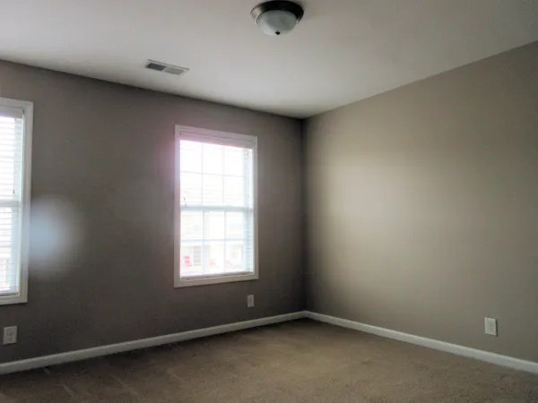 $1,265 | 341 Sam Houston Circle, Clarksville, TN 37040