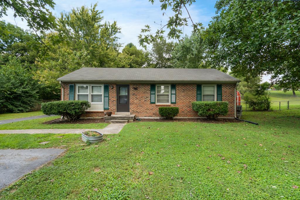 102 Valley Drive Springfield, TN 37172 - Photo 4 of 24 Gallery Image 4