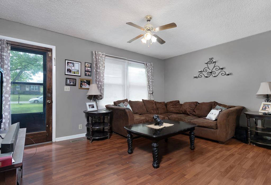 102 Valley Drive Springfield, TN 37172 - Photo 5 of 24 Gallery Image 5