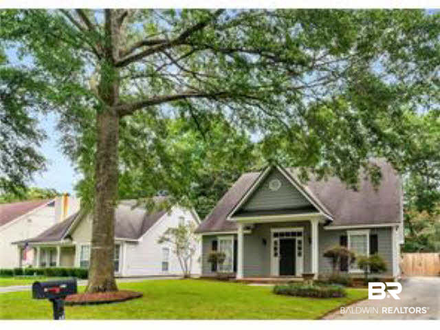 811 Wesley Avenue Mobile, AL 36609 - Photo 1 of 21