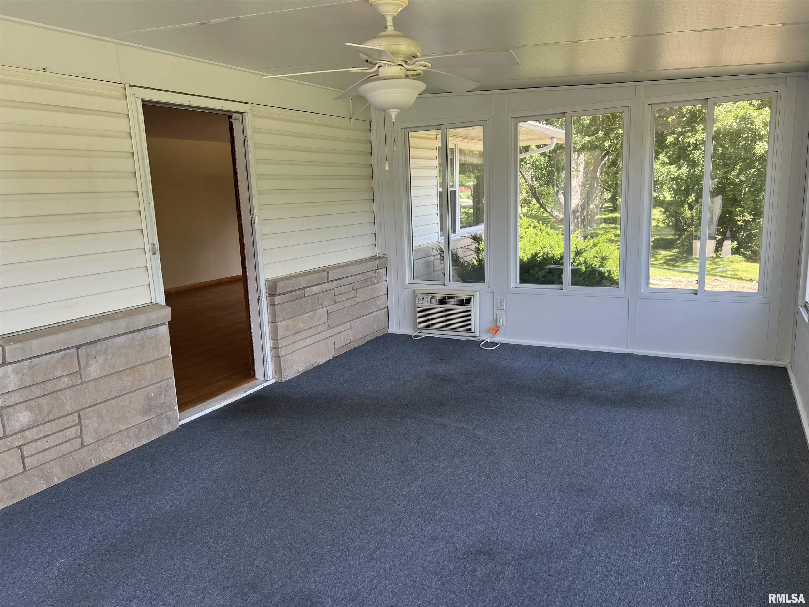 1985 Ladue Road Jacksonville, IL 62650 - Photo 29 of 62