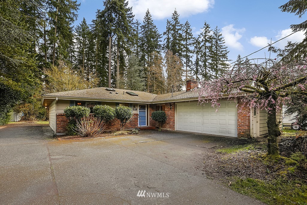 12711 Alexander Road Everett, WA 98204 - Photo 1 of 25 Gallery Image 1