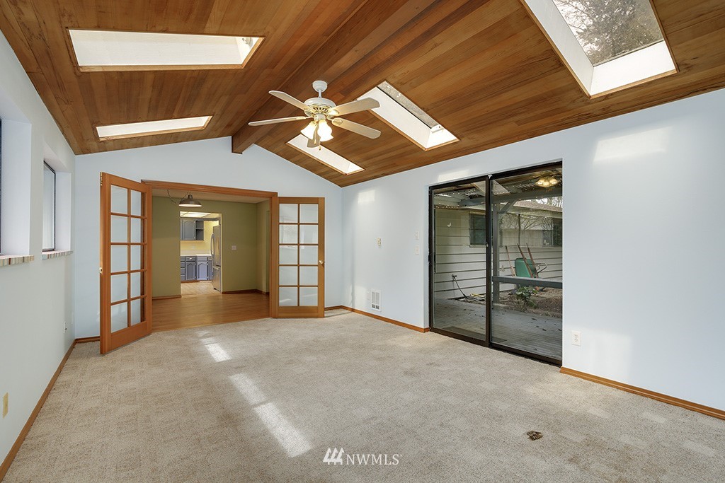 12711 Alexander Road Everett, WA 98204 - Photo 13 of 25 Gallery Image 13