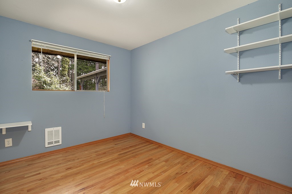 12711 Alexander Road Everett, WA 98204 - Photo 20 of 25 Gallery Image 20