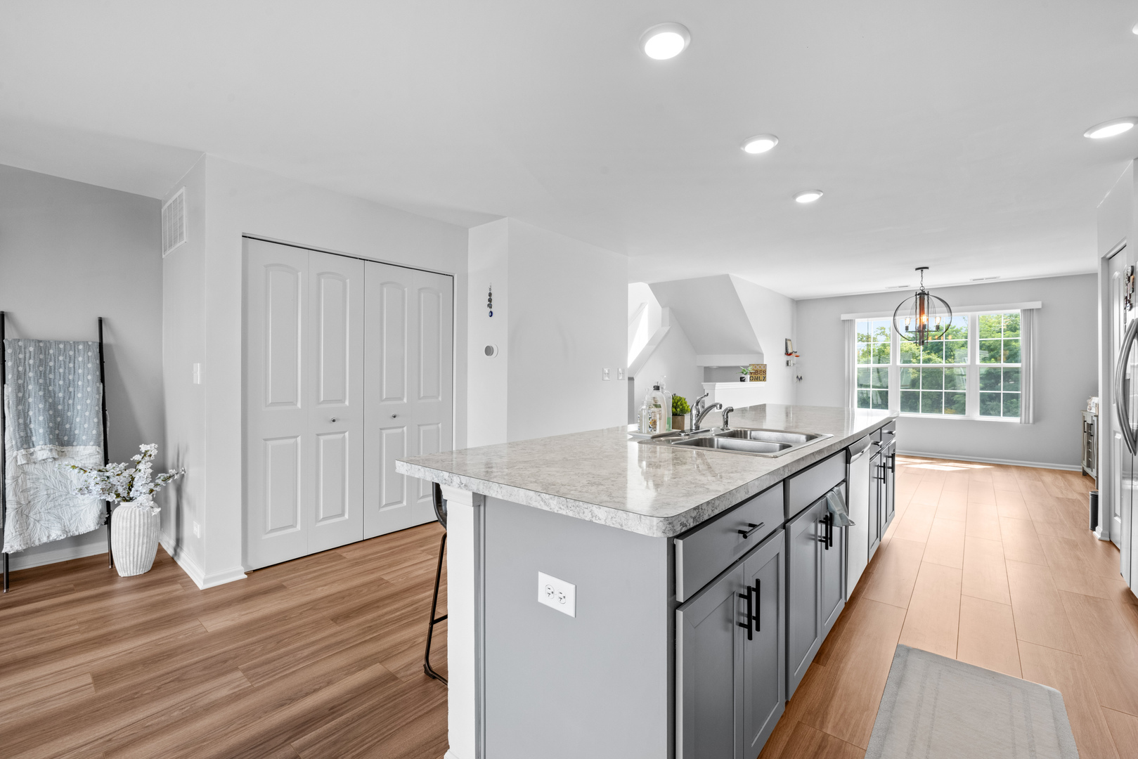 2431 Upland Road Pingree Grove, IL 60140 - Photo 7 of 33 Gallery Image 7
