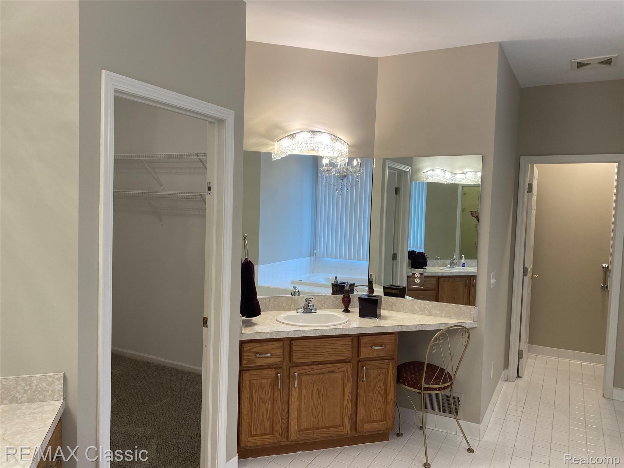 6980 Poppleton Road Canton, MI 48187 - Photo 16 of 66 E - First Floor Onsuite 5.jpeg