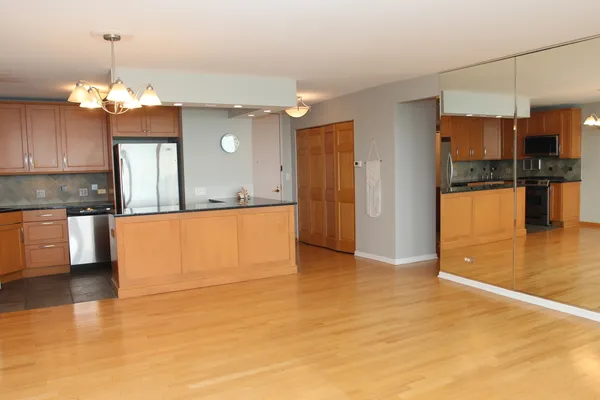 $2,950 | 400 East Randolph Street, Unit 3405, Chicago, IL 60601