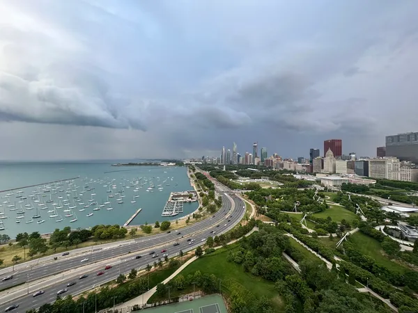 $2,950 | 400 East Randolph Street, Unit 3405, Chicago, IL 60601