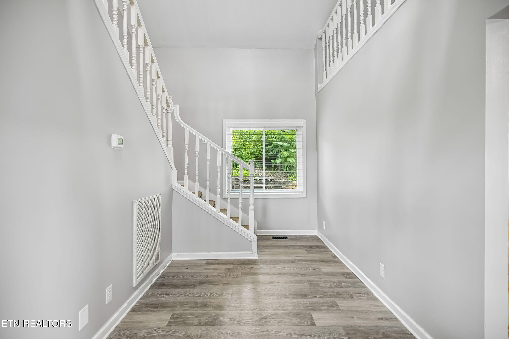 212 Oak Street Clinton, TN 37716 - Photo 7 of 29 6-212 Oak St - 006