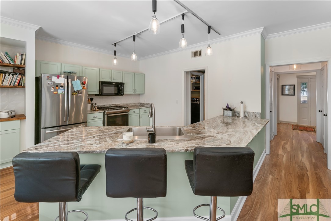 214 Olde Towne Road Savannah, GA 31410 - Photo 12 of 31 Gallery Image 12