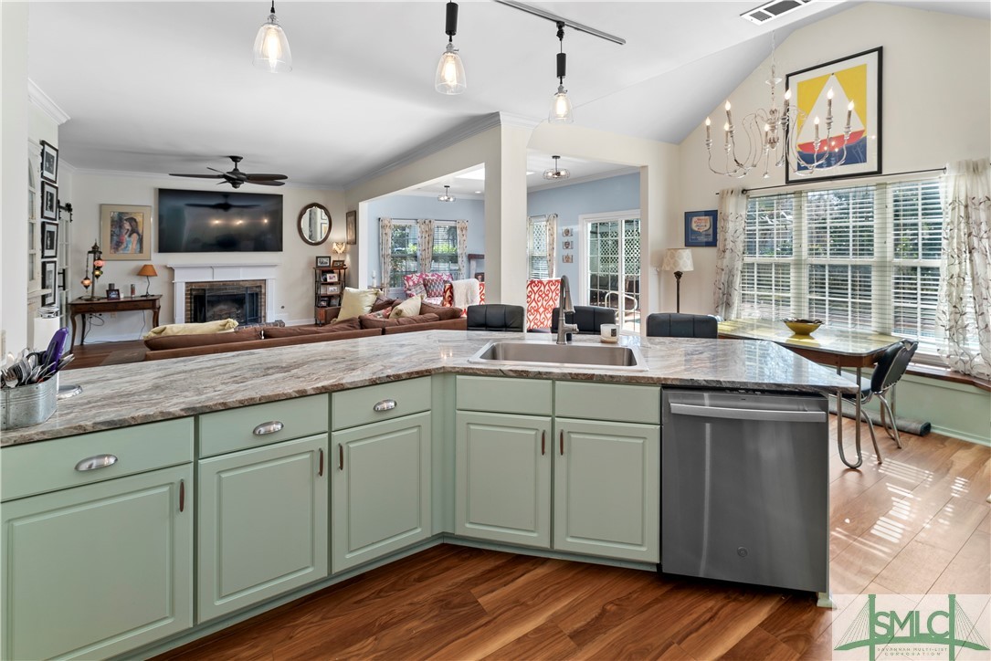 214 Olde Towne Road Savannah, GA 31410 - Photo 13 of 31 Gallery Image 13