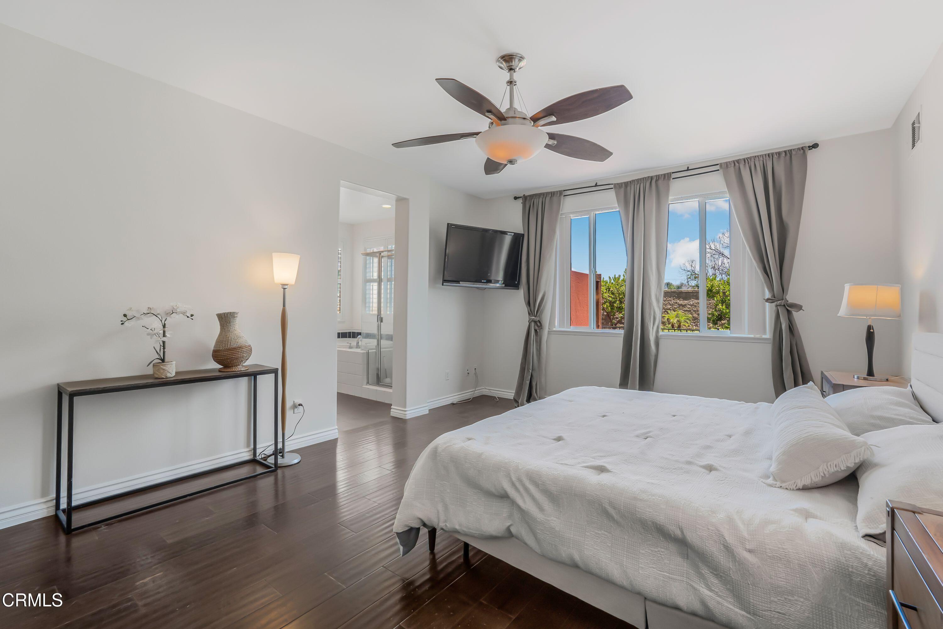 1502 Hidden Ranch Drive Simi Valley, CA 93063 - Photo 16 of 45 16