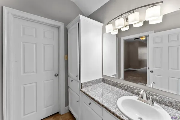 $875,000 | 2310 Marianne Street, Zachary, LA 70791