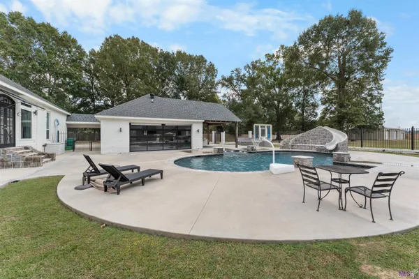 $875,000 | 2310 Marianne Street, Zachary, LA 70791