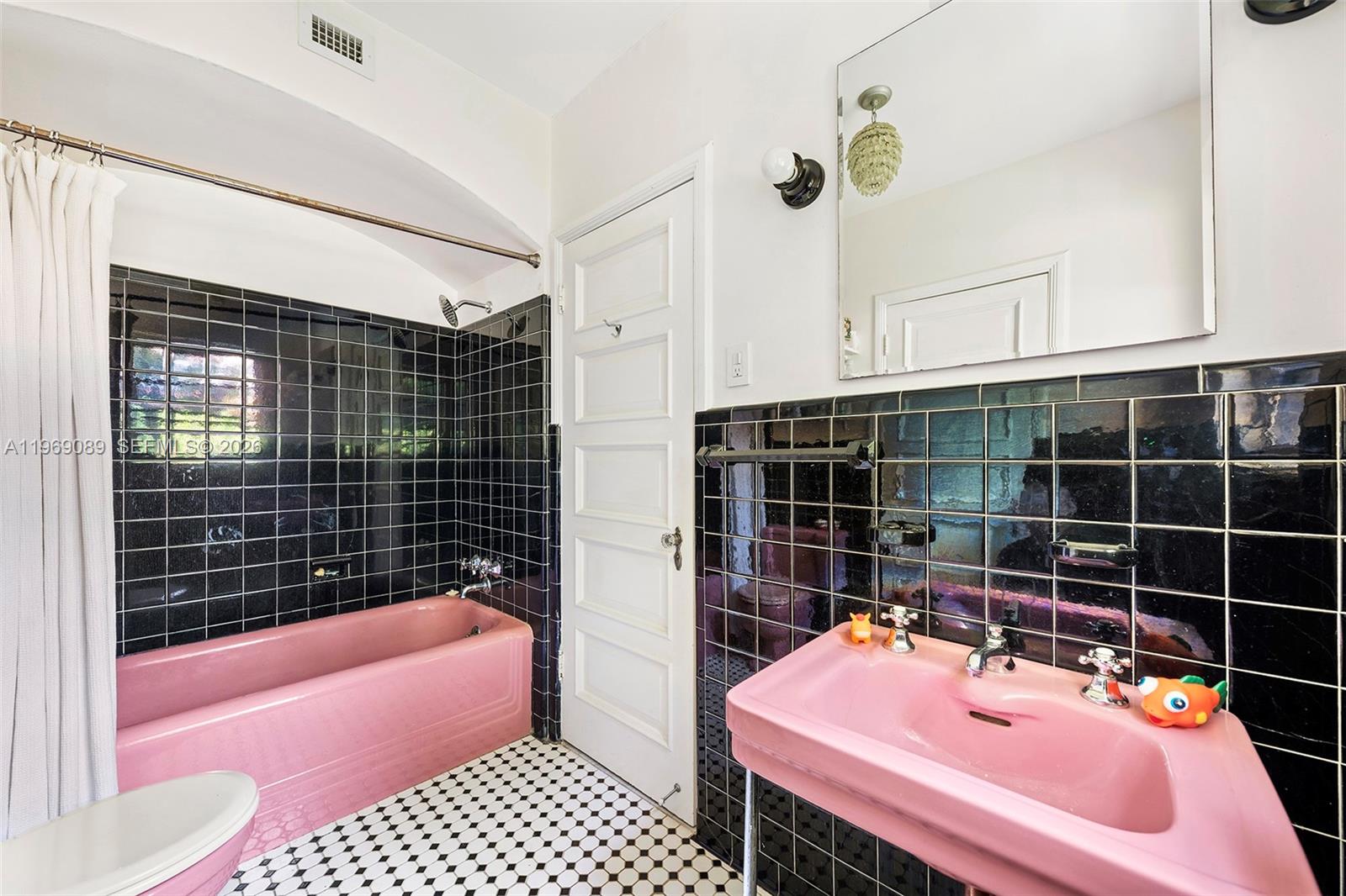 641 Northeast 57th Street Miami, FL 33137 - Photo 26 of 35