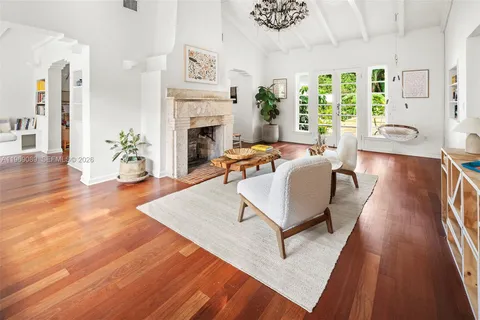 $2,695,000 | 641 Northeast 57th Street, Miami, FL 33137