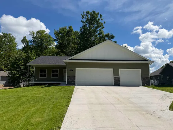 $529,900 | 1092 Birmley Estates Drive, Traverse City, MI 49696