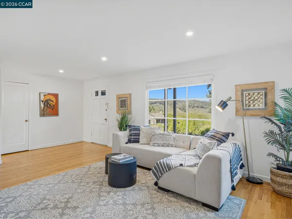 $1,770,000 | 9 Clotilda Court, Mill Valley, CA 94941