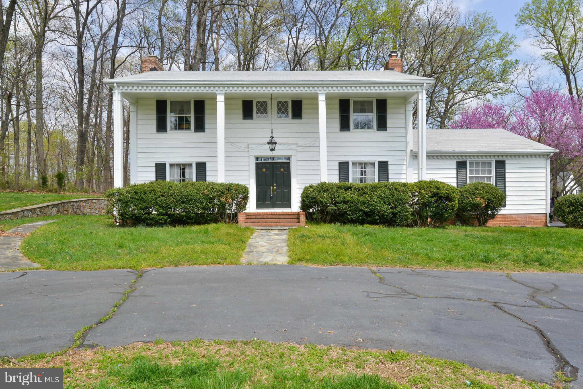 6505 Stallion Road Clifton, VA 20124 - Photo 1 of 30 Exterior (Front)